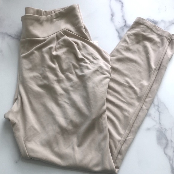 Free People Relaxed Fit Super Soft Harem Leggings Size Small NWT - Picture 8 of 10